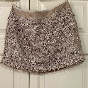 Sans Souci Lace Mini Skirt in Beige/Ivory